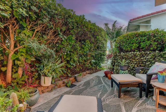 Detail Gallery Image 31 of 34 For 2323 Caringa Way #16,  Carlsbad,  CA 92009 - 2 Beds | 2 Baths