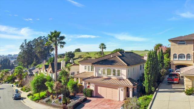 2425 Benson Avenue, Santa Cruz CA: https://media.crmls.org/mediaz/8d533fa9-f840-4c8c-b3ca-9c89d1296d4e.jpg