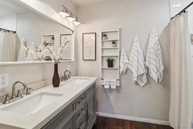 6017 Broadway, San Diego CA: https://media.crmls.org/mediaz/8d545b0a-da8d-4abc-bcd4-7c1cd383bbce.jpg