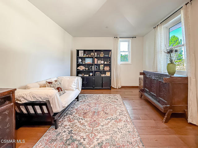 4255 Saddlecrest Lane, Westlake Village CA: https://media.crmls.org/mediaz/8d547f37-8be1-42df-9385-ca1916787710.jpg