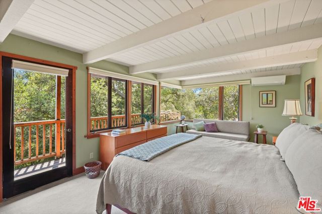 20730 Hillside Drive, Topanga CA: https://media.crmls.org/mediaz/8d54c366-5756-4a65-8288-40aa42e3beb9.jpg