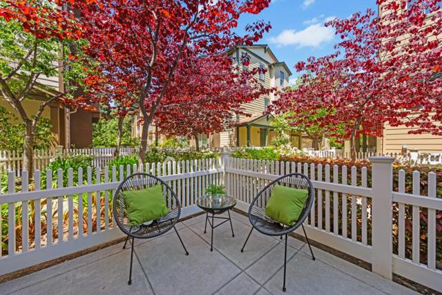 218 Peppermint Tree Terrace, Sunnyvale CA: https://media.crmls.org/mediaz/8d54f406-63a6-4a3d-9f84-6202fbcb1176.jpg