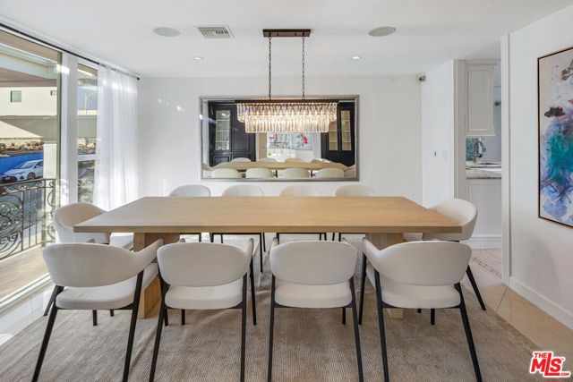 9620 Highridge Drive, Beverly Hills CA: https://media.crmls.org/mediaz/8d550aa6-965a-4a99-b162-896f1a8c0da7.jpg