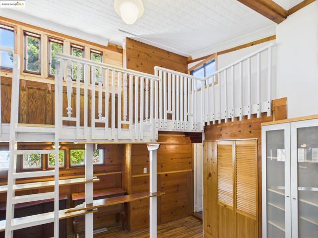 1545 Mariposa St, Richmond CA: https://media.crmls.org/mediaz/8d55c60c-8835-48c3-9f1c-3561731ba7d3.jpg