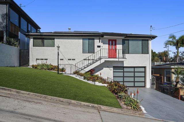 3120 Poe Street, San Diego CA: https://media.crmls.org/mediaz/8d56501c-a24e-4e67-9b61-56b9a9bc85e7.jpg