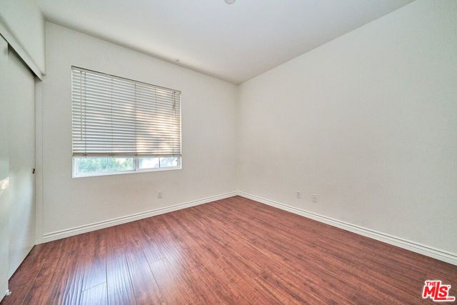 915 Somerville, Irvine CA: https://media.crmls.org/mediaz/8d5725e9-8764-4fd9-b049-7ca0558d4617.jpg