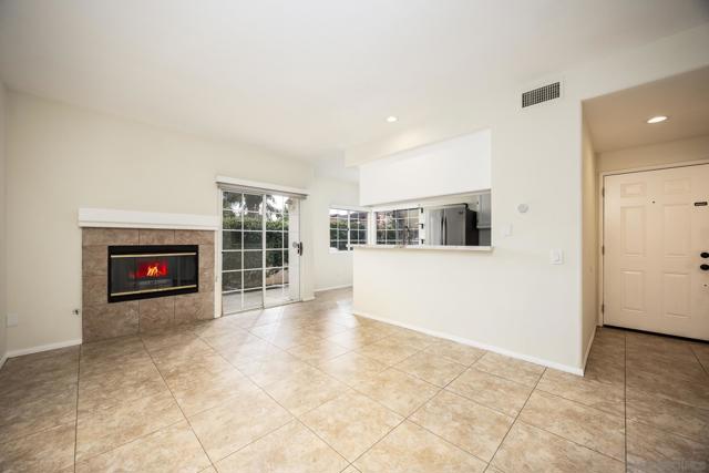 418 W San Marcos Blvd, San Marcos CA: https://media.crmls.org/mediaz/8d581e71-44bd-4ce5-9688-b6f2e1561e0f.jpg