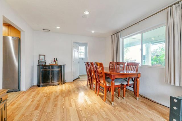 351 S 23rd Street, San Jose CA: https://media.crmls.org/mediaz/8d58c89c-69cd-48bd-8e40-08350a611890.jpg