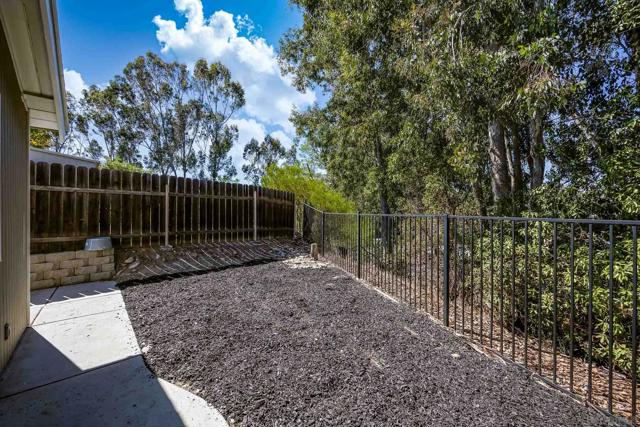 13306 Tawanka Dr, Poway CA: https://media.crmls.org/mediaz/8d58cb70-f24e-4a91-bbfd-7c65e663ccae.jpg