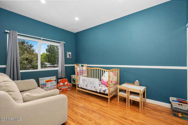 2414 Pleasant Way, Thousand Oaks CA: https://media.crmls.org/mediaz/8d58decf-9260-419a-962c-c06e0567acc7.jpg