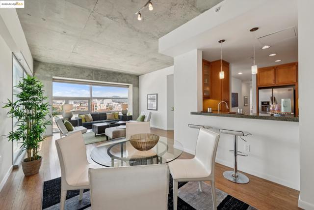 428 Alice St., Oakland CA: https://media.crmls.org/mediaz/8d5abcea-0e0f-4138-aaf3-193b559281b9.jpg