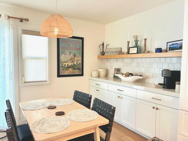 Detail Gallery Image 4 of 12 For 215 Countryhaven Rd, Encinitas,  CA 92024 - 2 Beds | 2 Baths