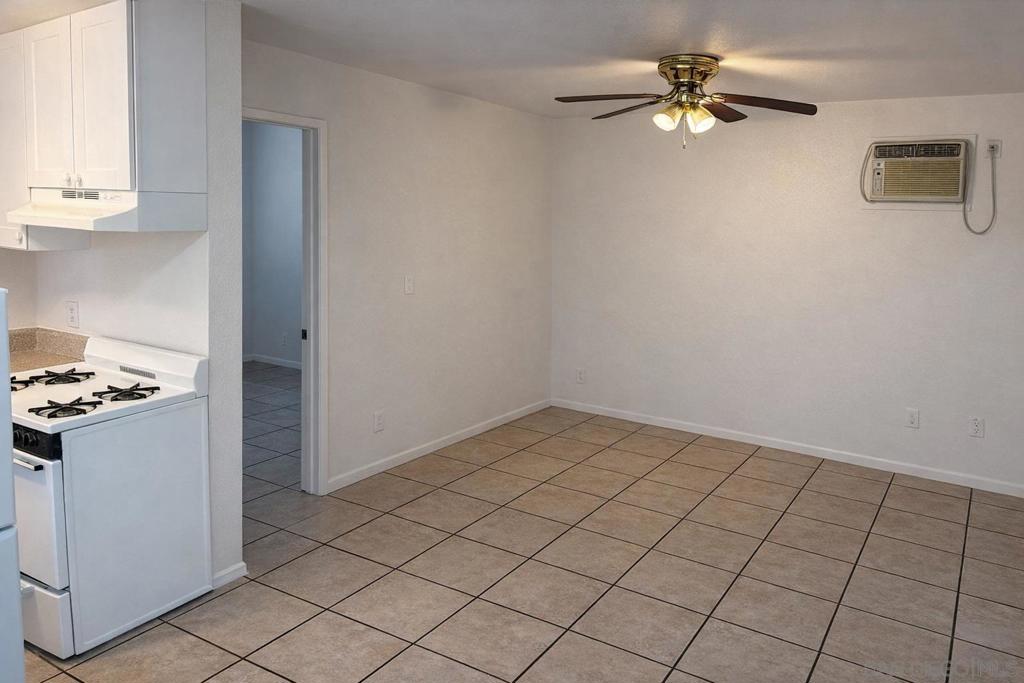 627 6th Ave - photo 3