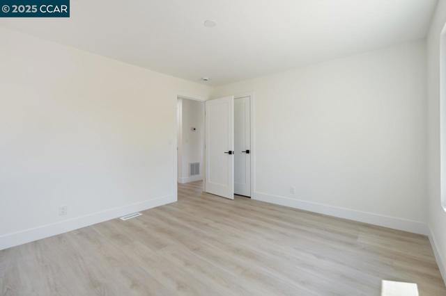 1923 Thompson Ln, El Sobrante CA: https://media.crmls.org/mediaz/8d5b34f5-b050-45f8-834c-b52dea7da707.jpg
