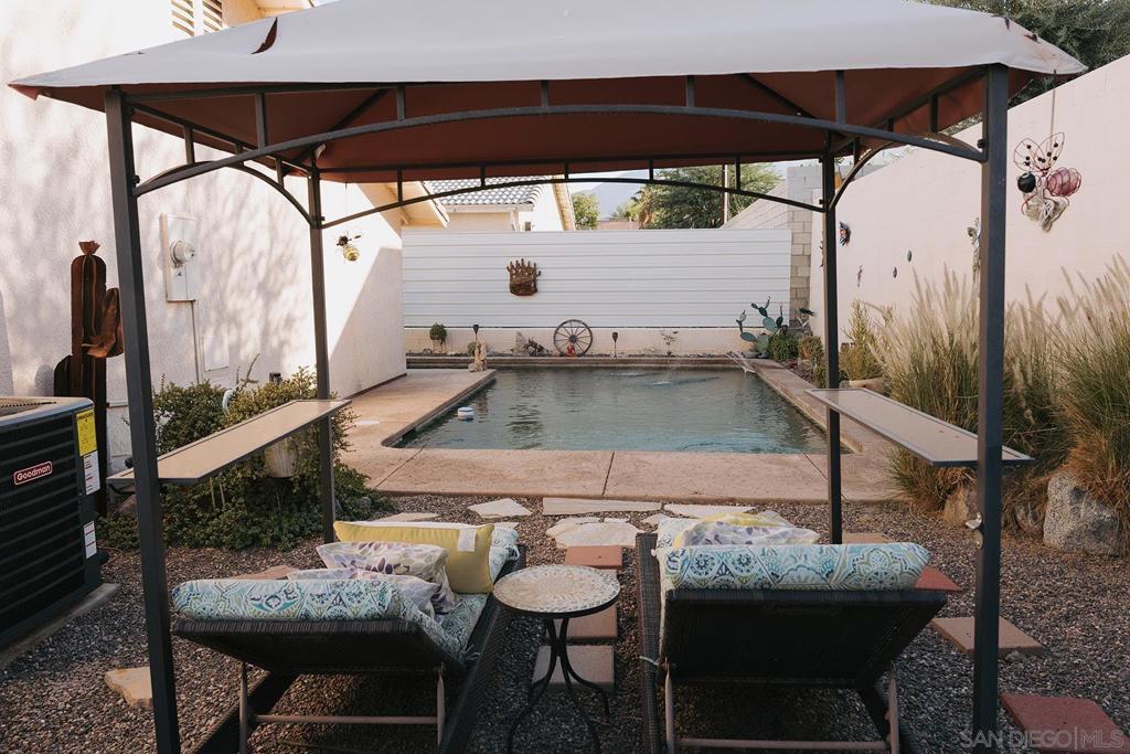 MLS #250043282SD image #35