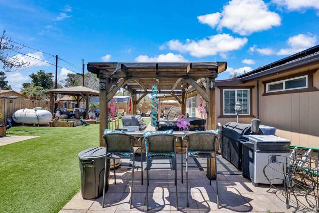Image 35 of 58 For 44673 Holtville Avenue