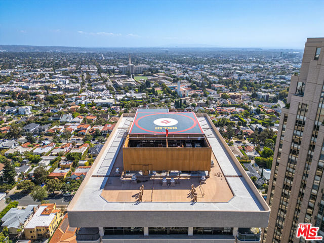 10750 Wilshire Boulevard, Los Angeles CA: https://media.crmls.org/mediaz/8d5e0323-dfe7-4da7-928b-deb3f679d4d6.jpg