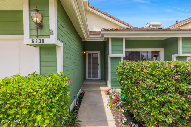 6930 Lafayette Street, Moorpark CA: https://media.crmls.org/mediaz/8d5eef56-1da8-4dab-9532-77c457659661.jpg