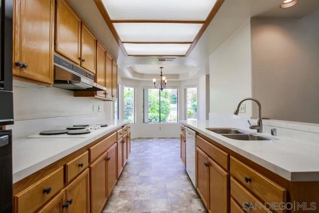11742 Avenida Sivrita, San Diego CA: https://media.crmls.org/mediaz/8d60dae4-3662-49ab-928e-2c81abe1da41.jpg