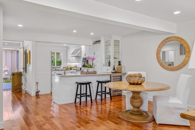 9524 Bay Court, Carmel CA: https://media.crmls.org/mediaz/8d61d40e-25fb-4087-9da3-7a2c6d4deabb.jpg