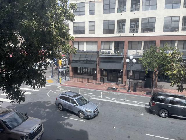 Image 49 of 60 For 527 F Street