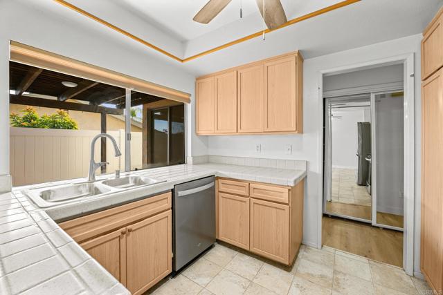 Image 14 of 23 For 1376 Ivy Street