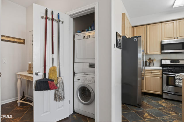 Detail Gallery Image 10 of 33 For 436 Poli St #313,  Ventura,  CA 93001 - 2 Beds | 2 Baths