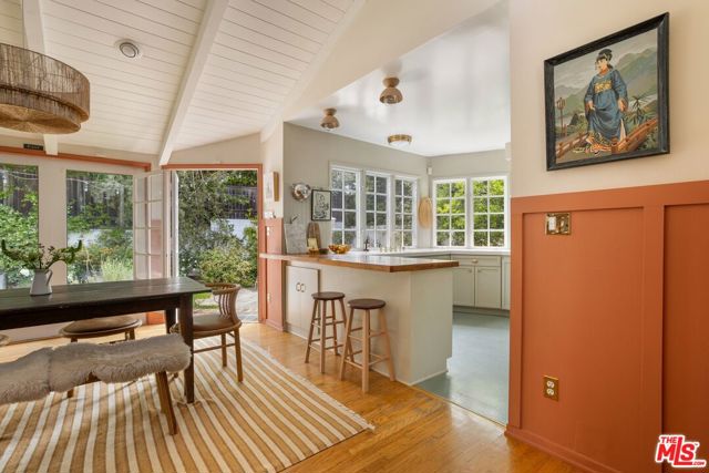 3476 Meier Street, Los Angeles CA: https://media.crmls.org/mediaz/8d64311e-5d0f-4bba-a020-1dfc7442fbcf.jpg