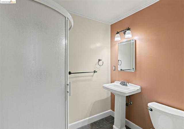 Image 19 of 46 For 2703 Mathews St