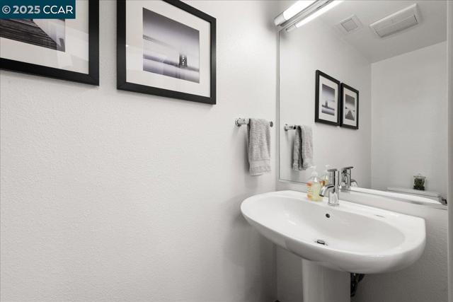 1655 N California, Walnut Creek CA: https://media.crmls.org/mediaz/8d64986c-c903-4c64-bf11-b651e83212f1.jpg