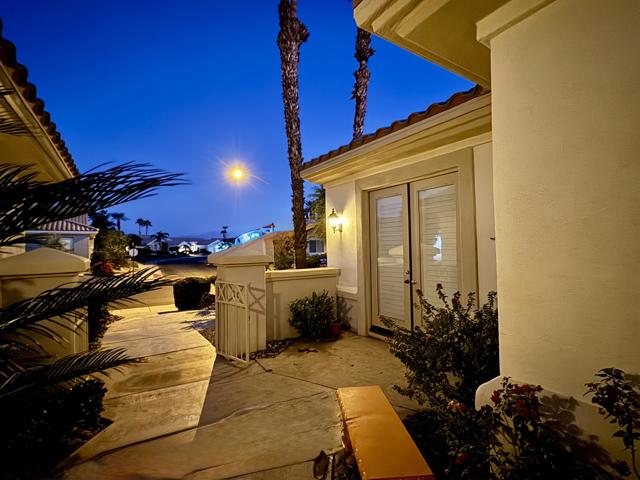 35882 Royal Sage Court, Palm Desert CA: https://media.crmls.org/mediaz/8d649c2f-0077-4d06-8bfb-8384bc160512.jpg