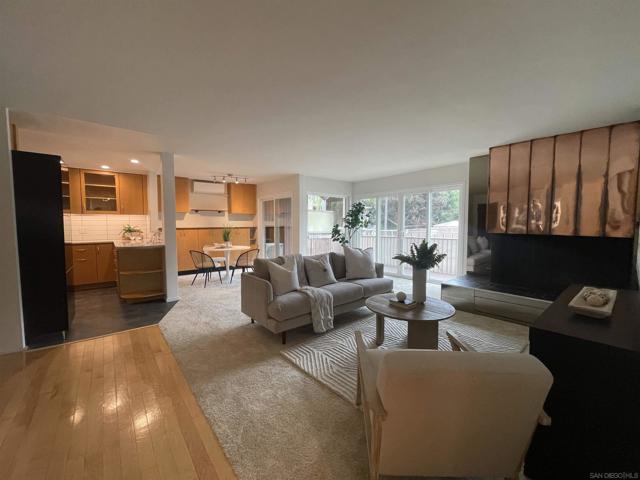 Image 3 of 31 For 2610 Torrey Pines Rd  D25