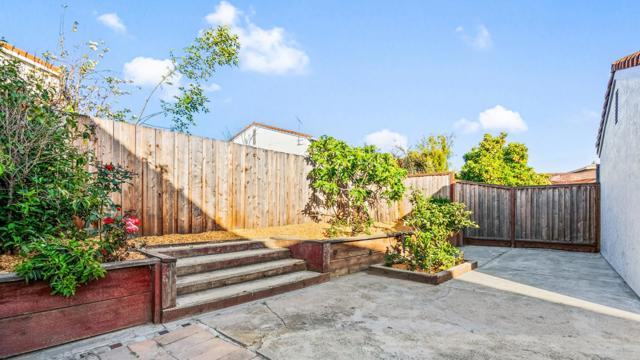 33041 Calistoga Street, Union City CA: https://media.crmls.org/mediaz/8d65be0c-a45e-4f4f-a100-12a33d8744c1.jpg
