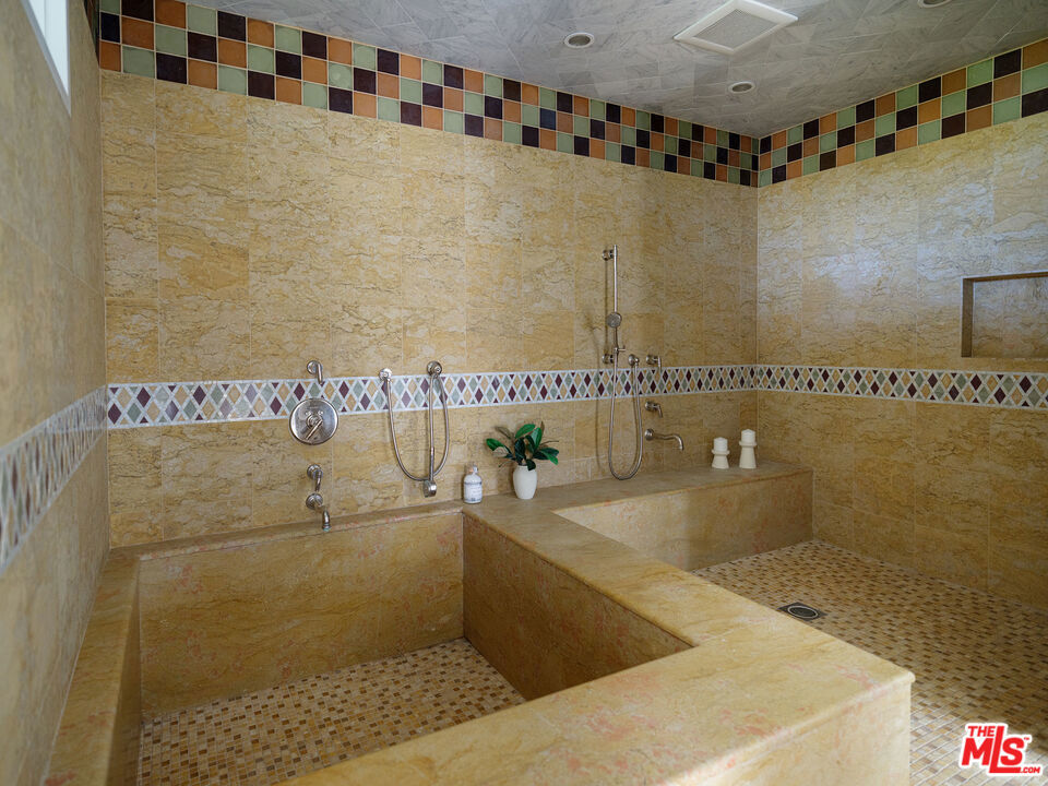 MLS #25623865 image #43