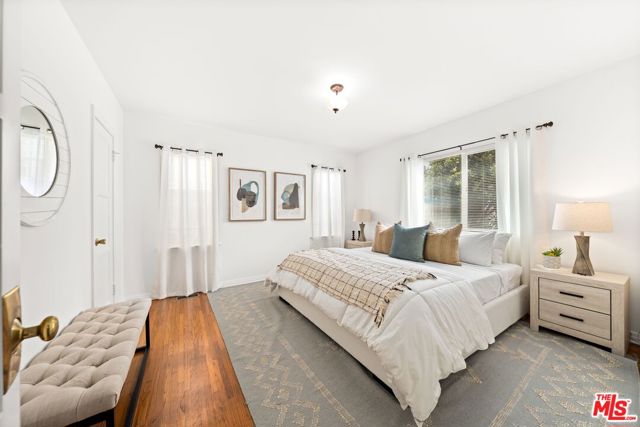 822 Pine Street, Santa Monica CA: https://media.crmls.org/mediaz/8d677251-42b7-4ace-aa8b-7da8c54308d7.jpg
