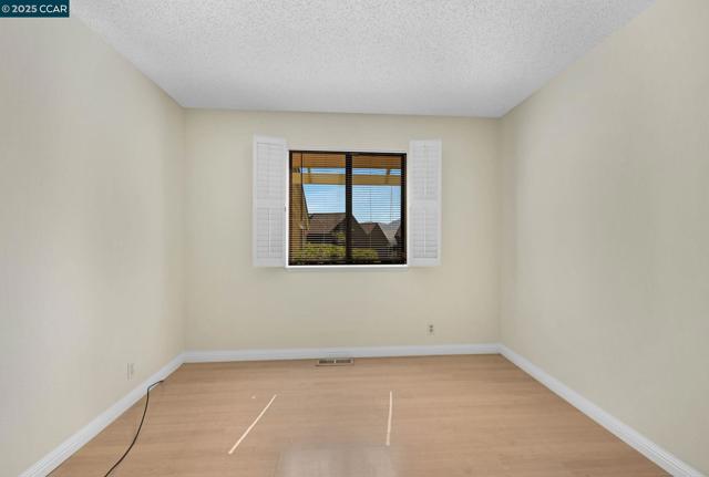 58 Ramsgate Lane, Pleasant Hill CA: https://media.crmls.org/mediaz/8d679709-e0b1-459a-a5c5-bac774e2fd74.jpg