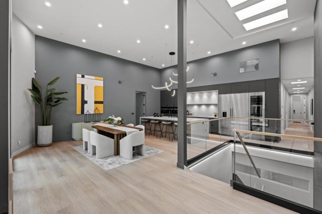 90 Crescent Drive, Palo Alto CA: https://media.crmls.org/mediaz/8d67ed88-2d7d-4ec4-8306-49737e30f8cd.jpg