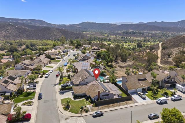 2208 Runabout Place, El Cajon CA: https://media.crmls.org/mediaz/8d681b0c-b22f-4772-8ffd-79058e3fff79.jpg