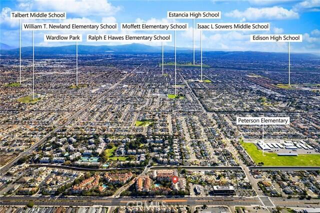 20371 Bluffside Circle, Huntington Beach CA: https://media.crmls.org/mediaz/8d682a66-904e-4ac0-9729-be6b2d1b7845.jpg