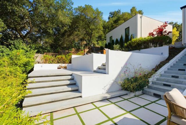 1669 Whitham Avenue, Los Altos CA: https://media.crmls.org/mediaz/8d684dbf-4288-4f53-8eea-c2fe7d321f20.jpg