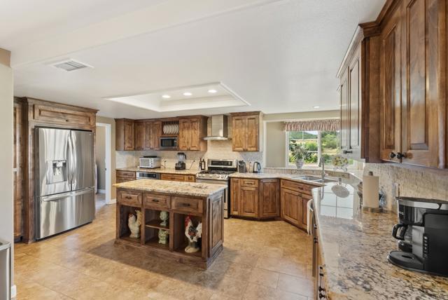 Detail Gallery Image 20 of 63 For 13658 Sage Mountain Lane, Jamul,  CA 91935 - 4 Beds | 3 Baths