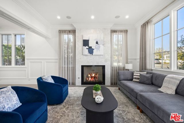1401 Warner Avenue, Los Angeles CA: https://media.crmls.org/mediaz/8d68fc0c-b161-42eb-807f-c25fab5e45c6.jpg