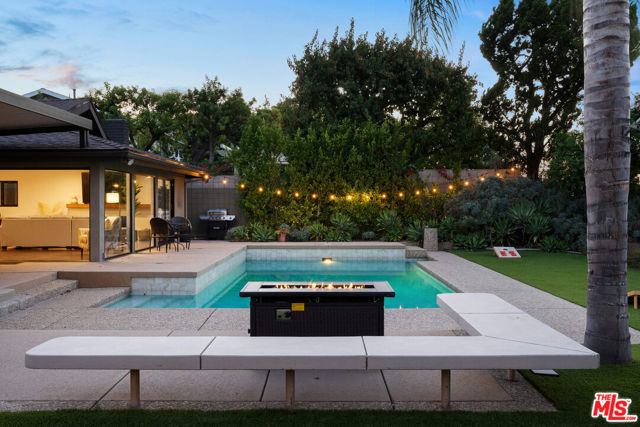 3235 Steven Drive, Encino CA: https://media.crmls.org/mediaz/8d693e8b-48a4-4733-b3f9-84600c70c4c5.jpg