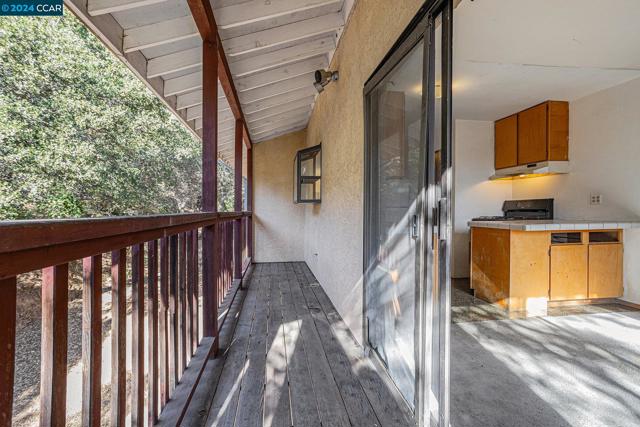 Image 20 of 30 For 5860 Leona St