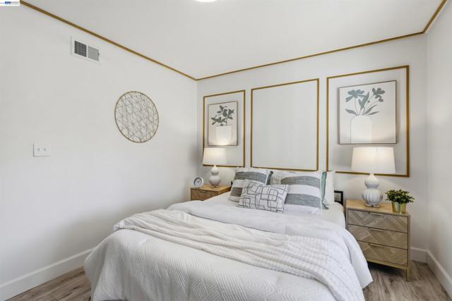 Image 24 of 39 For 4972 Minas Dr