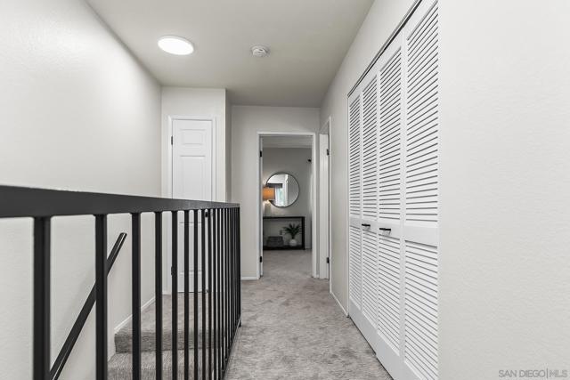 3985 Wabaska Dr, San Diego CA: https://media.crmls.org/mediaz/8d6d3bd7-bf69-467c-bdc2-d39edfdcfc6f.jpg