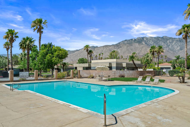 1391 Sunflower Circle S, Palm Springs, CA 92262