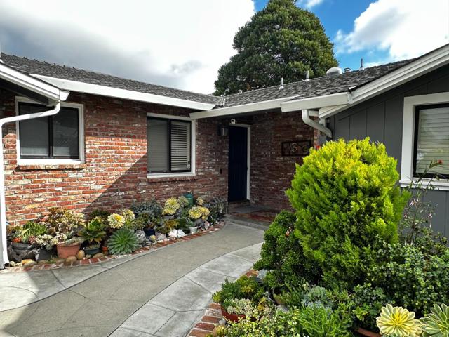 87 Beverly Drive, Watsonville CA: https://media.crmls.org/mediaz/8d6eb6ed-2b1e-4a67-b405-d24b7b8cc83e.jpg