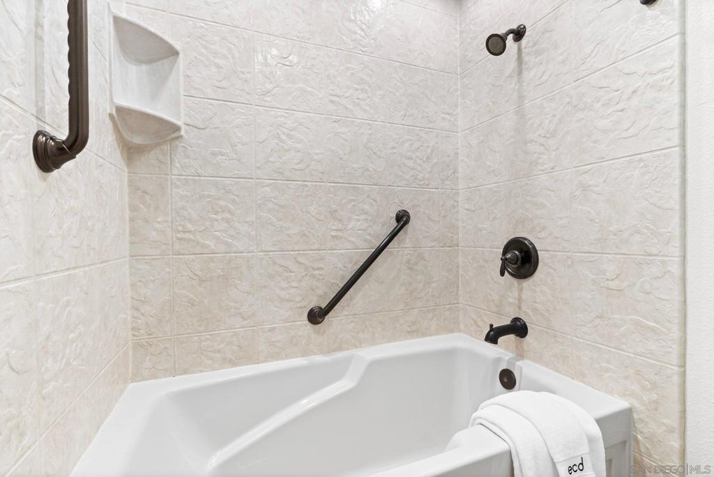 8D6F0E65 0F48 403E Ab8C 3F684606C2Ac 451 Jolina Way, Encinitas, Ca 92024 &Lt;Span Style='BackgroundColor:transparent;Padding:0Px;'&Gt; &Lt;Small&Gt; &Lt;I&Gt; &Lt;/I&Gt; &Lt;/Small&Gt;&Lt;/Span&Gt;