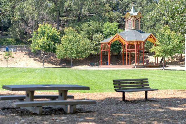209 Nob Hill Way, Los Gatos CA: https://media.crmls.org/mediaz/8d6f1bff-e118-4631-8114-ebefb4b6bbd9.jpg
